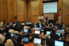 speaking at my seminar - Internet Income Intensive